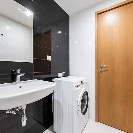 Location - Large Balcony - New Building Apartman