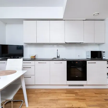 Location - Large Balcony - New Building * Tallin