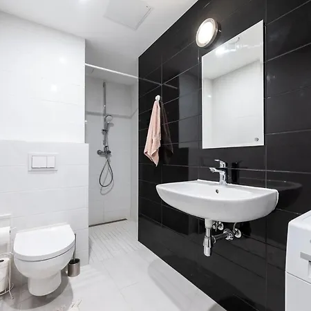 Location - Large Balcony - New Building Apartamento *